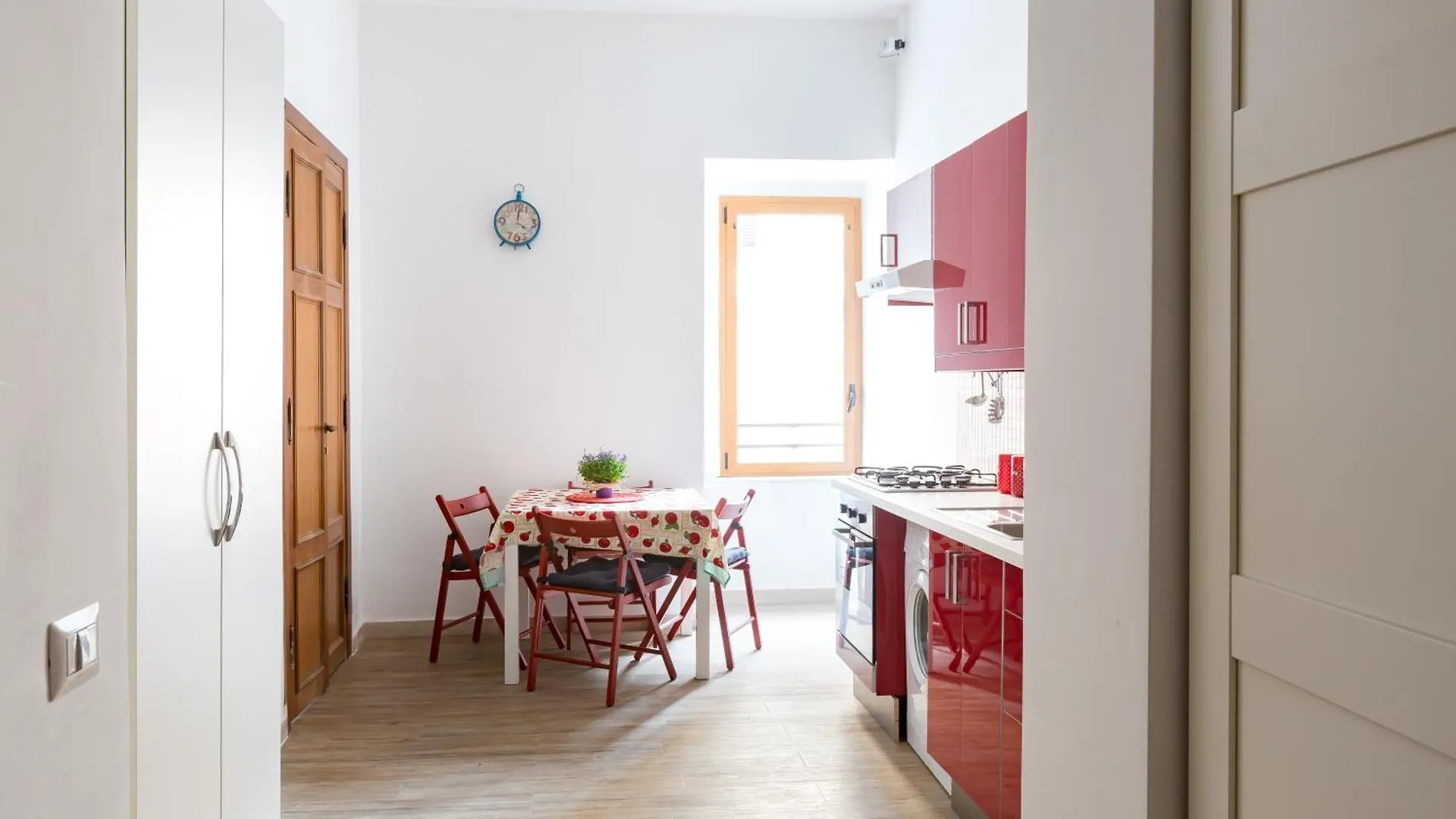 アパート Flat Between The Vatican And Piazza Del Popolo ローマ